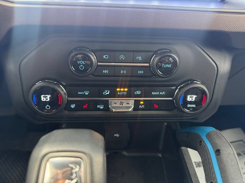 Used 2023 Ford Bronco Outer Banks AWD/4WD image 20