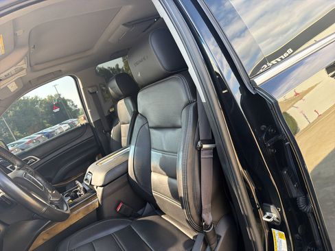 Used 2016 GMC Yukon Denali w/ Open Road Package AWD/4WD image 15