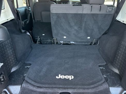 Used 2015 Jeep Wrangler Unlimited Sport w/ Quick Order Package 24S image 14