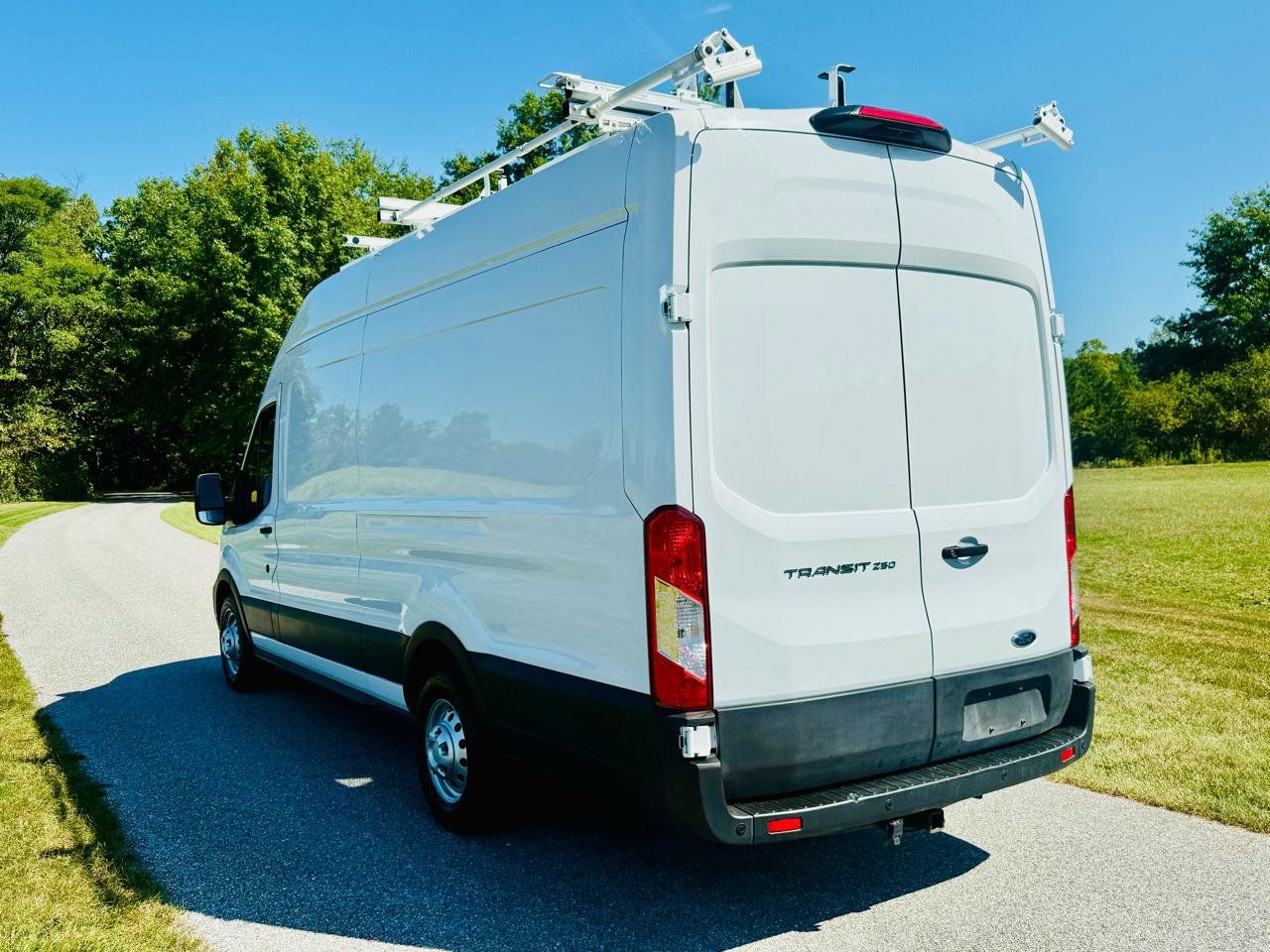 Used 2023 Ford Transit 250 148 High Roof Extended AWD w/ Load Area Protection Package image 3