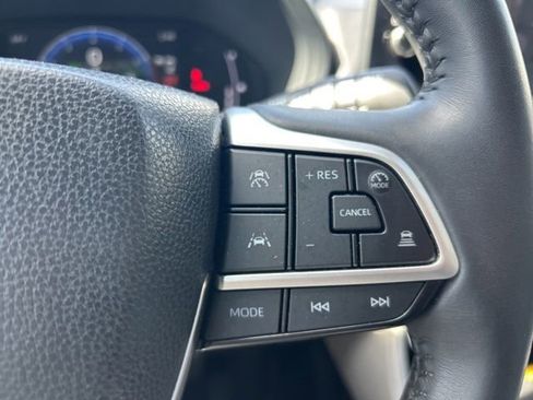 Used 2024 Toyota Grand Highlander XLE image 33