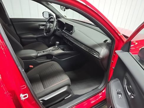 Used 2024 Honda HR-V Sport image 15