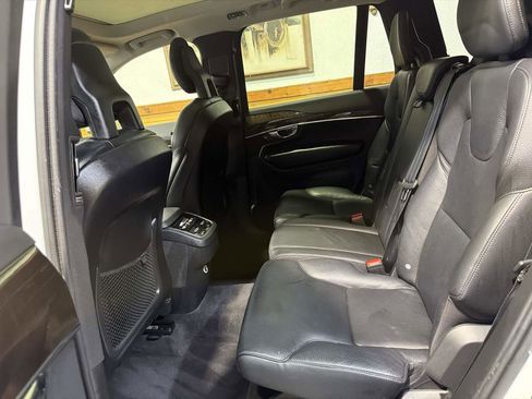 Used 2016 Volvo XC90 T6 Momentum w/ Momentum Plus Package AWD/4WD image 22