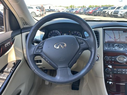 Used 2017 INFINITI QX50 AWD w/ Premium Plus Package image 10