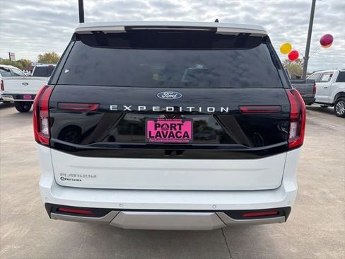 New 2025 Ford Expedition Platinum w/ Driver's Package image 6