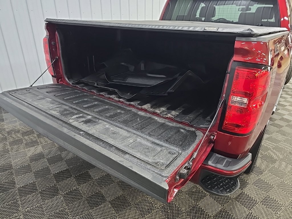 Used 2018 Chevrolet Silverado 1500 LT w/ All Star Edition AWD/4WD image 11