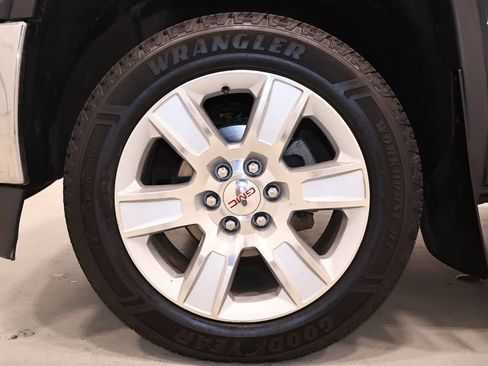 Used 2019 GMC Sierra 1500 SLE w/ SLE Value Package AWD/4WD image 37