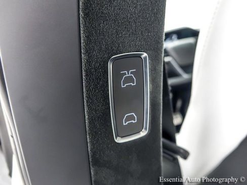 Used 2022 Tesla Model X AWD/4WD image 32