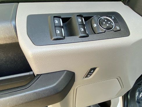 Used 2016 Ford F150 XL w/ Equipment Group 101A Mid RWD image 40
