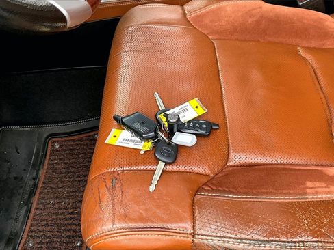 Used 2016 Toyota Tundra 1794 Edition image 30