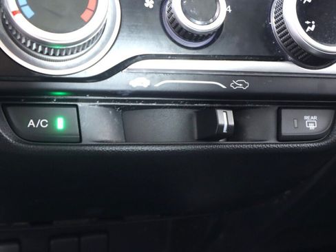 Used 2015 Honda Fit EX image 21