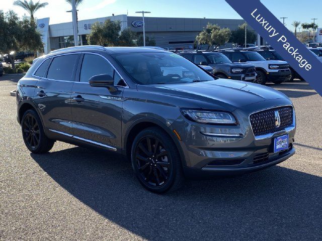 Used 2023 Lincoln Nautilus Reserve w/ Monochromatic Package AWD/4WD image 9