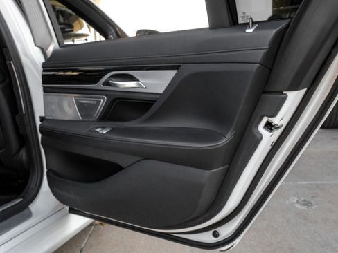 Used 2022 BMW 750i xDrive 750i xDrive w/ Executive Package image 51