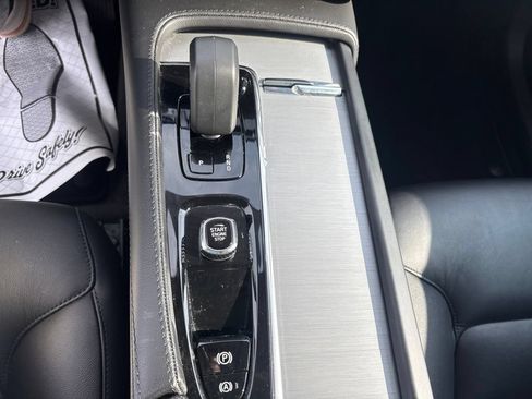 Certified 2023 Volvo XC90 B5 Core w/ Protection Package Premier AWD/4WD image 24