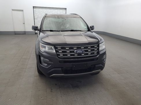 Used 2017 Ford Explorer XLT AWD/4WD image 14