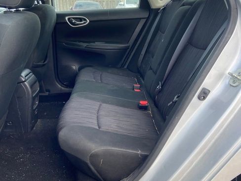 Used 2019 Nissan Sentra SV image 11