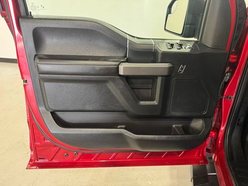 Used 2020 Ford F150 XLT w/ Equipment Group 302A Luxury AWD/4WD image 16