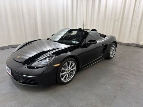 Used 2019 Porsche 718 Boxster RWD image 23