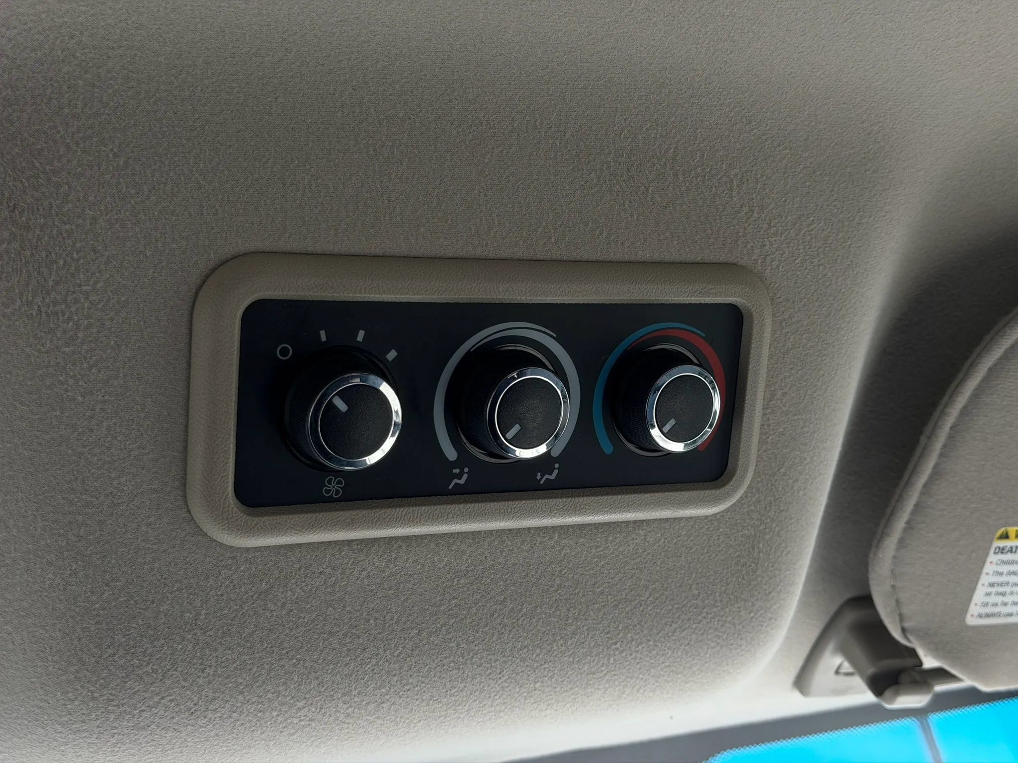 Used 2019 Chevrolet Express 3500 LS RWD image 36