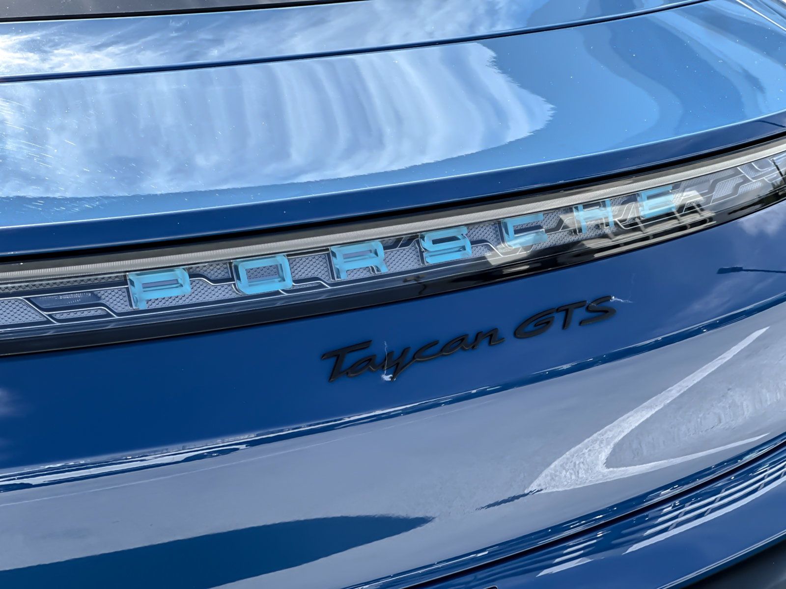 Certified 2023 Porsche Taycan GTS AWD/4WD image 33
