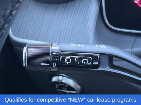 Certified 2025 Mercedes-Benz GLC 300 image 31