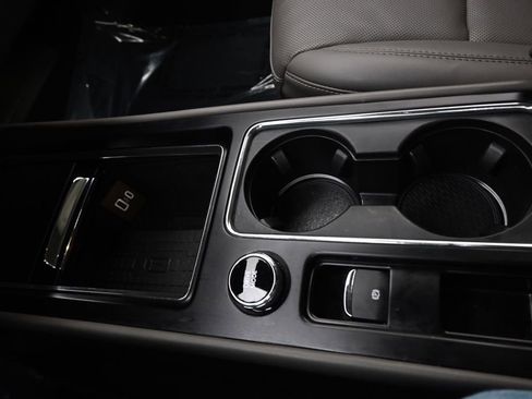 New 2026 Lincoln Corsair Premiere image 32