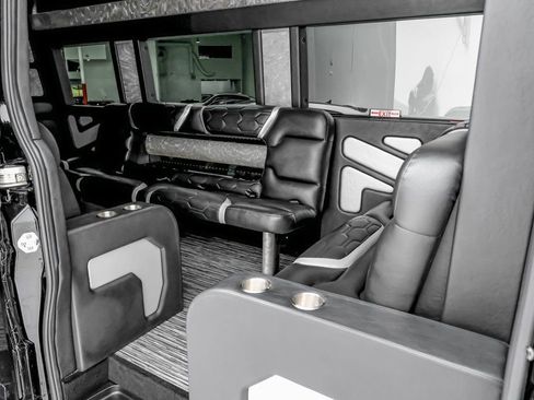 Used 2024 Mercedes-Benz Sprinter 3500 image 29