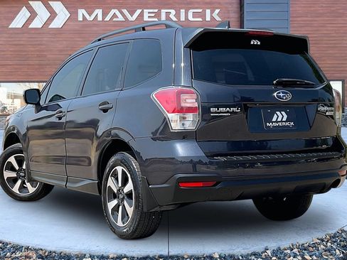 Used 2017 Subaru Forester 2.5i Premium AWD/4WD image 4