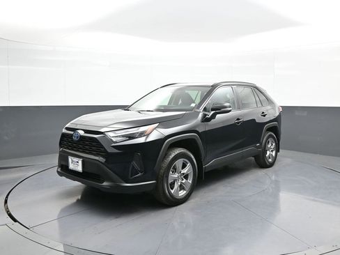 Certified 2024 Toyota RAV4 XLE image 1