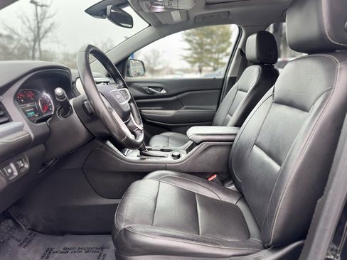 Used 2019 GMC Acadia SLT image 16