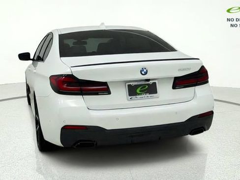 Used 2023 BMW 530i w/ M Sport Package RWD image 5
