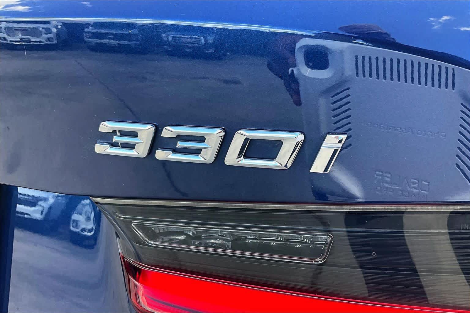 Used 2019 BMW 330i Sedan w/ Premium Package RWD image 10