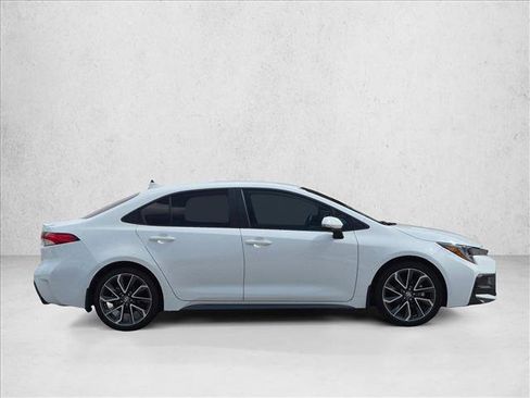 Used 2021 Toyota Corolla SE FWD image 4