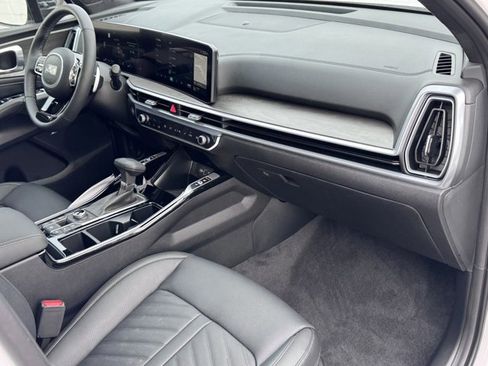 New 2025 Kia Sorento SX Prestige image 17