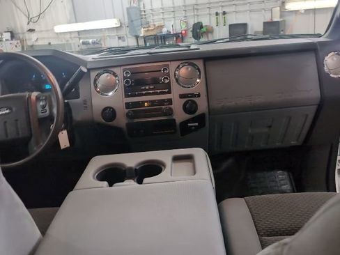 Used 2015 Ford F250 XLT w/ XLT Interior Package image 21