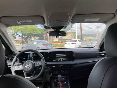 New 2026 Nissan Kicks SR image 10