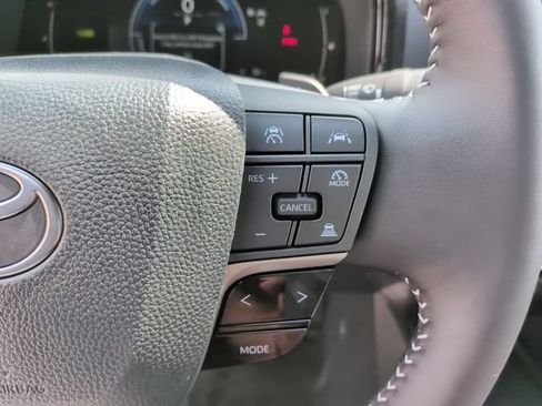 Used 2026 Toyota Camry SE w/ Multimedia Upgrade Package FWD image 16