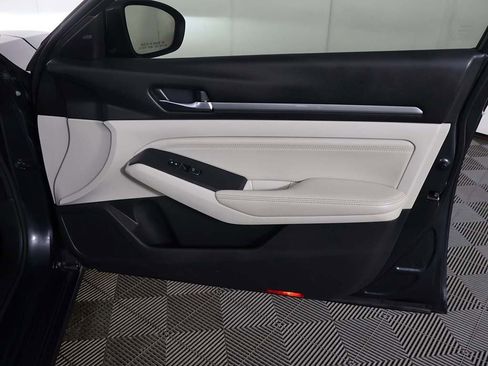 Used 2019 Nissan Altima 2.5 Platinum image 26