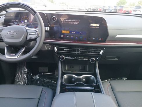 New 2026 Chevrolet Traverse Z71 w/ Enhanced Driving Package AWD/4WD image 15