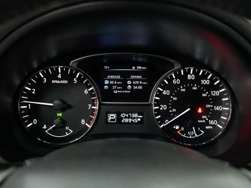 Used 2015 Nissan Altima 2.5 SV image 11
