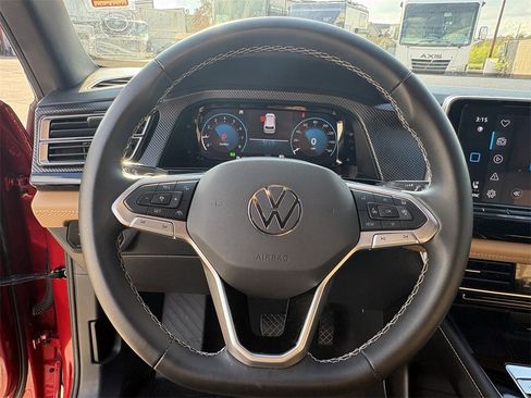 Used 2024 Volkswagen Atlas Cross Sport SEL image 15