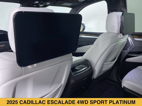 Used 2025 Cadillac Escalade Sport Platinum w/ LPO, Floor Liner Package AWD/4WD image 18