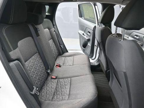 Used 2025 Nissan Kicks SV FWD image 27