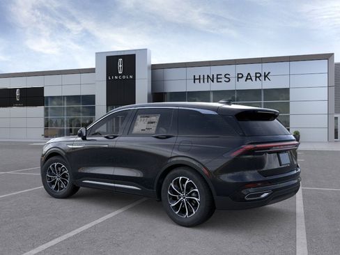 New 2026 Lincoln Nautilus Premier w/ Equipment Group 102A AWD/4WD image 4