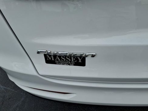 Used 2019 Ford Fusion S image 9