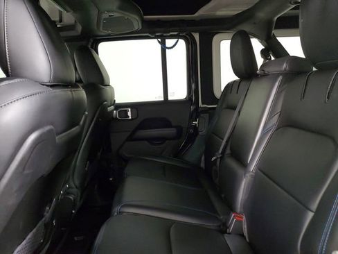 Used 2024 Jeep Wrangler Unlimited Rubicon 4xe image 12