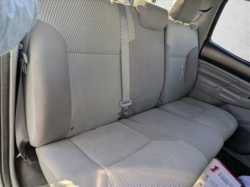 Used 2014 Toyota Tacoma PreRunner image 17