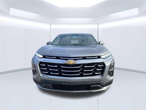 Used 2026 Chevrolet Equinox LT AWD/4WD image 14