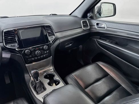 Used 2021 Jeep Grand Cherokee Limited AWD/4WD image 23