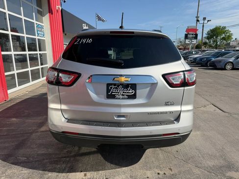 Used 2017 Chevrolet Traverse LT FWD image 6